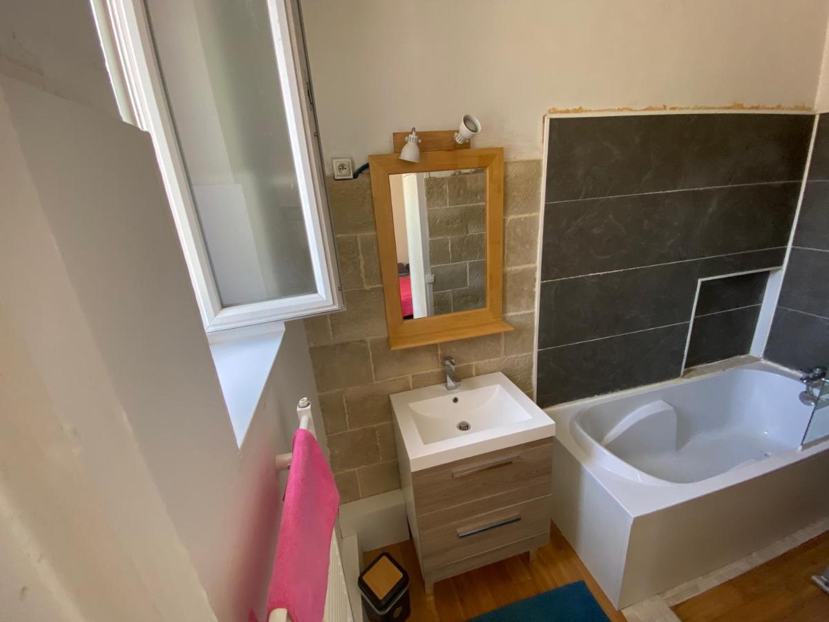 Maison de ville au cœur de Saint Pierre en Auge Extérieur photo